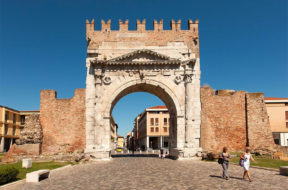 Arco-di-Augusto