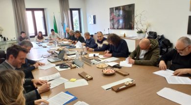 Firma contratto assicurazioni 16 02 2023