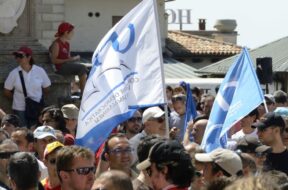 585 sciopero22-6-12