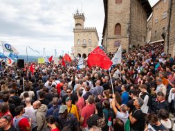 thumbnail_Sciopero 23 09 25 Piazza e lato destro