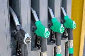 planet_fox-gas-station-4978824_1920