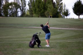 theotherkev-golf-7465213_1920